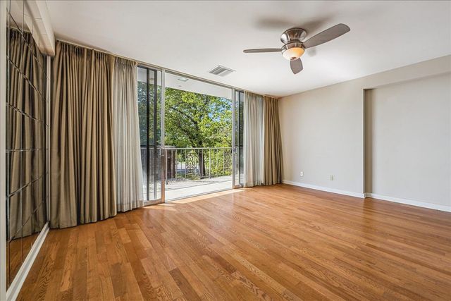 2195 Poplar Ave Apt 303, Memphis, TN 38104