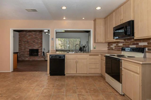 4966 Perkon Place, San Diego, CA 92105