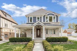 410 CATALPA Drive, Birmingham, MI 48009