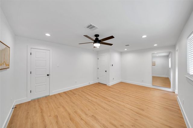 5803 Libbey Lane, Houston, TX 77092
