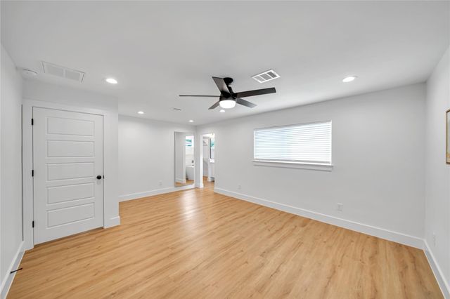 5803 Libbey Lane, Houston, TX 77092