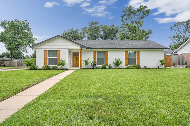 5803 Libbey Lane, Houston, TX 77092