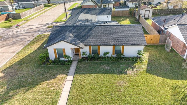 5803 Libbey Lane, Houston, TX 77092
