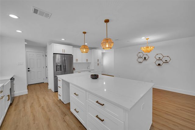 5803 Libbey Lane, Houston, TX 77092