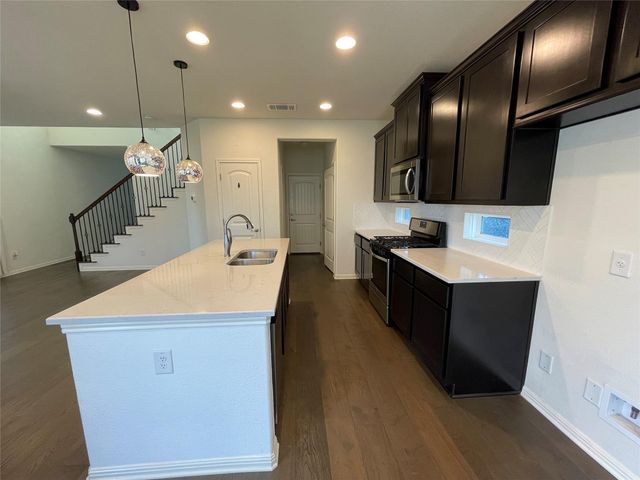 142 Simon, Kyle, TX 78640