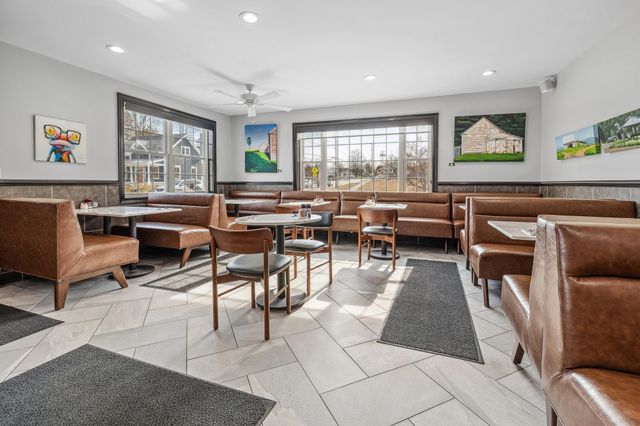 4697 Main Street, Manchester, VT 05255