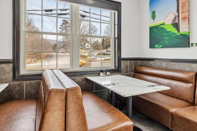 4697 Main Street, Manchester, VT 05255