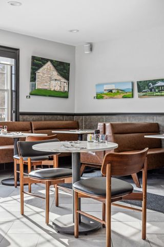 4697 Main Street, Manchester, VT 05255