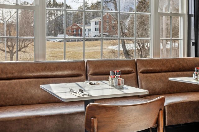 4697 Main Street, Manchester, VT 05255