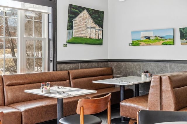 4697 Main Street, Manchester, VT 05255