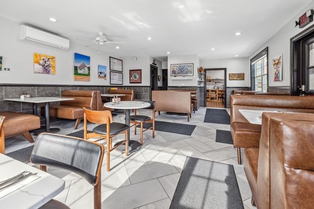 4697 Main Street, Manchester, VT 05255