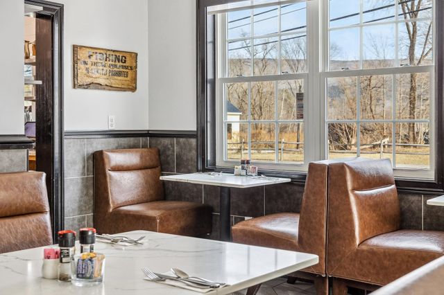 4697 Main Street, Manchester, VT 05255