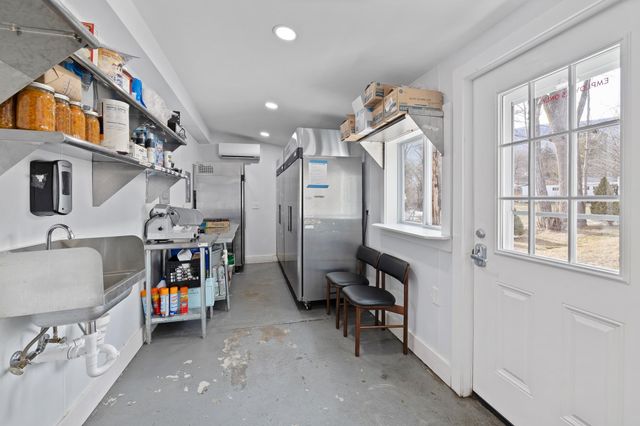 4697 Main Street, Manchester, VT 05255