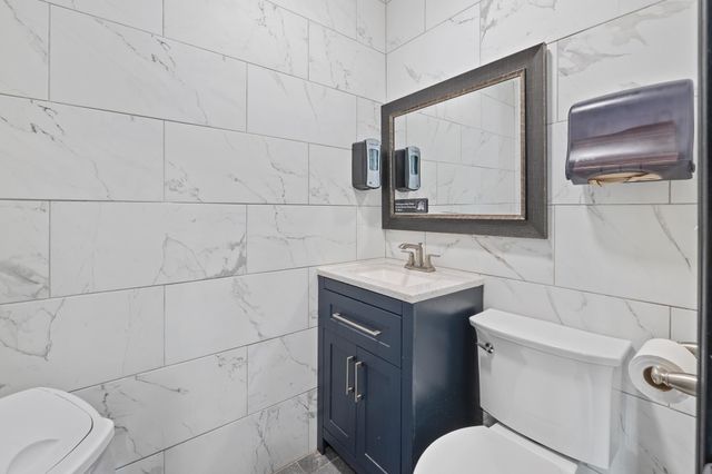 4697 Main Street, Manchester, VT 05255