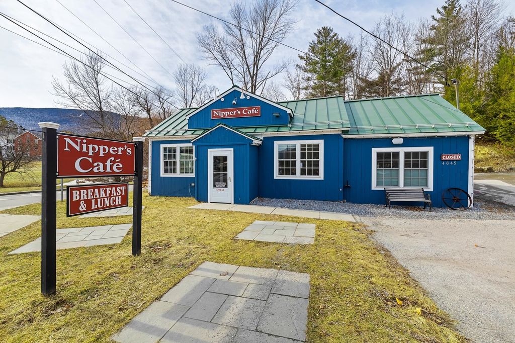 4697 Main Street, Manchester, VT 05255