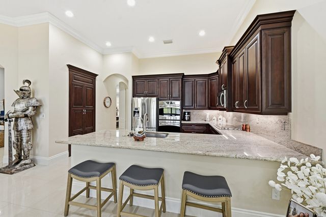 10469 Whitewind Circle, Boynton Beach, FL 33473