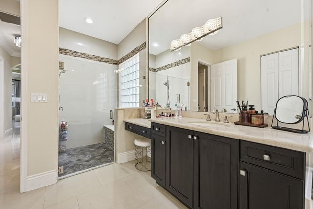 10469 Whitewind Circle, Boynton Beach, FL 33473