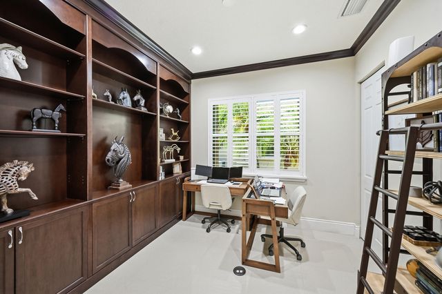 10469 Whitewind Circle, Boynton Beach, FL 33473