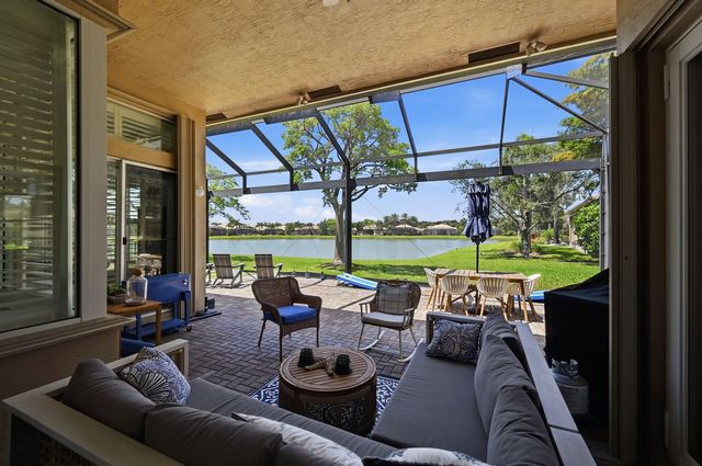 10469 Whitewind Circle, Boynton Beach, FL 33473