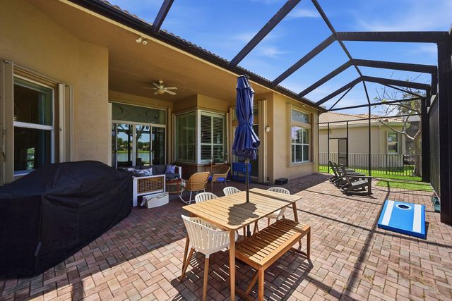 10469 Whitewind Circle, Boynton Beach, FL 33473