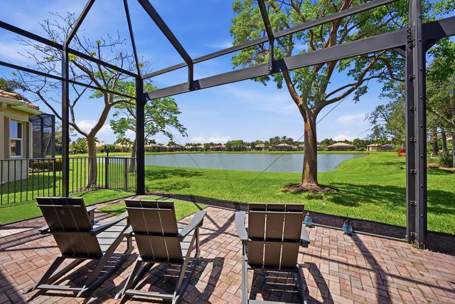 10469 Whitewind Circle, Boynton Beach, FL 33473