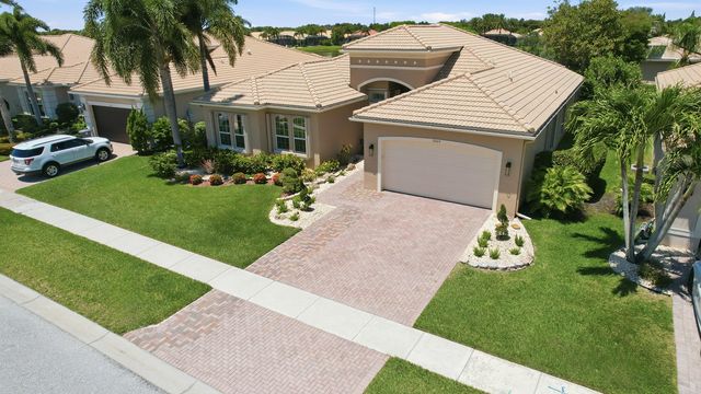 10469 Whitewind Circle, Boynton Beach, FL 33473