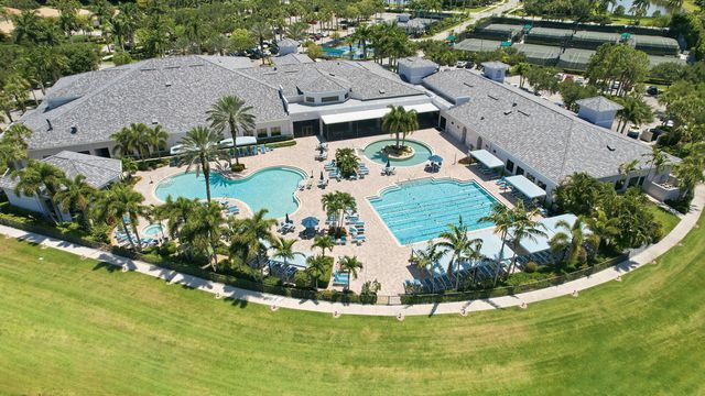 10469 Whitewind Circle, Boynton Beach, FL 33473