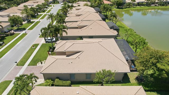 10469 Whitewind Circle, Boynton Beach, FL 33473