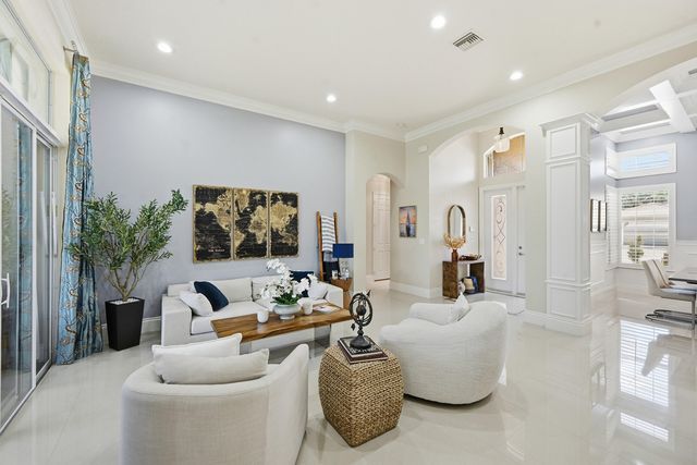 10469 Whitewind Circle, Boynton Beach, FL 33473