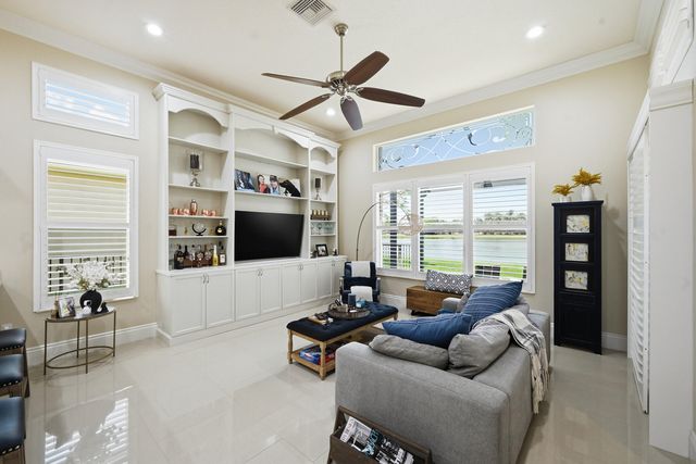 10469 Whitewind Circle, Boynton Beach, FL 33473
