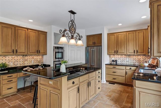 17643 Wildridge Drive, Wildwood, MO 63005