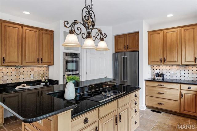 17643 Wildridge Drive, Wildwood, MO 63005