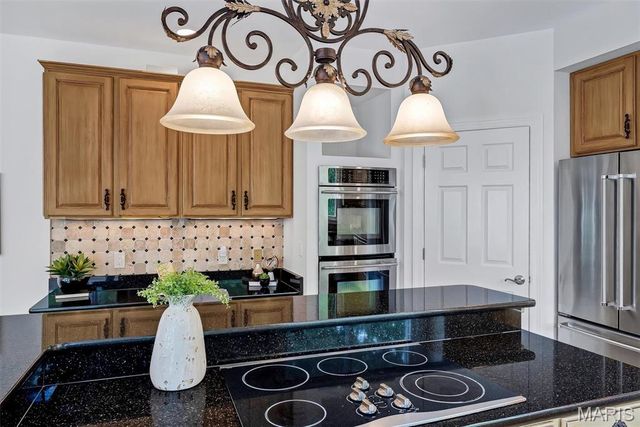 17643 Wildridge Drive, Wildwood, MO 63005
