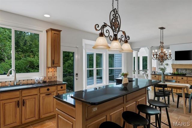 17643 Wildridge Drive, Wildwood, MO 63005