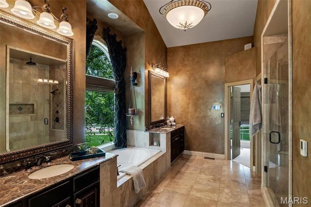 17643 Wildridge Drive, Wildwood, MO 63005
