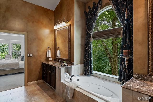 17643 Wildridge Drive, Wildwood, MO 63005