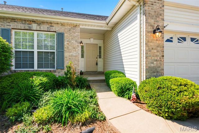 1311 Pine Bluff Drive, St Charles, MO 63304