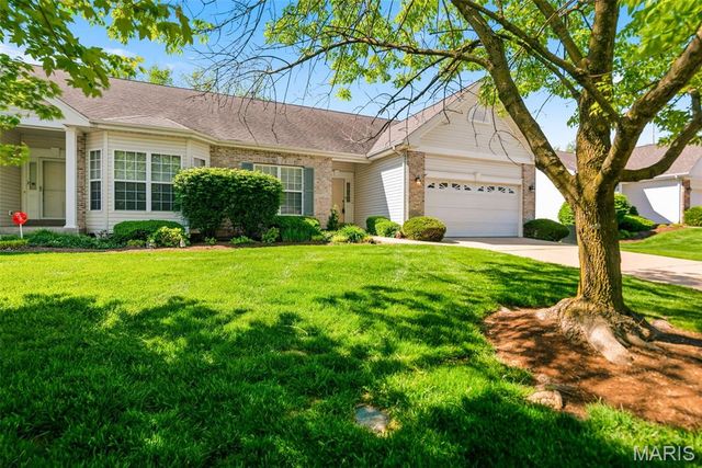 1311 Pine Bluff Drive, St Charles, MO 63304