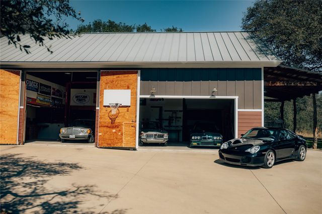 12901 Wire RD, Leander, TX 78641