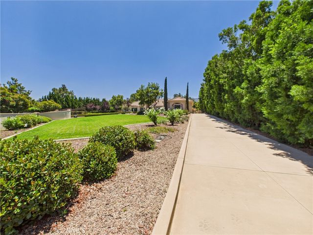 1662 CHEROKEE Road, Corona, CA 92881