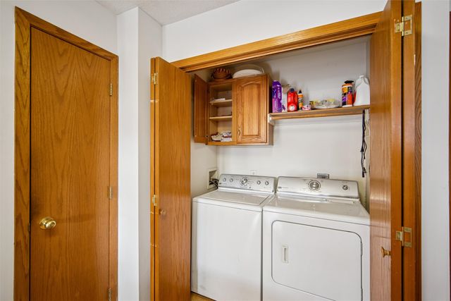 942 Robin Circle, Altoona, IA 50009