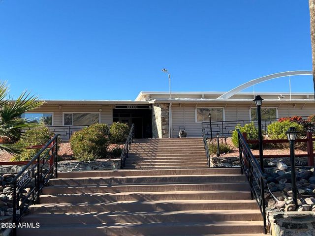 10401 N CAVE CREEK Road 152, Phoenix, AZ 85020