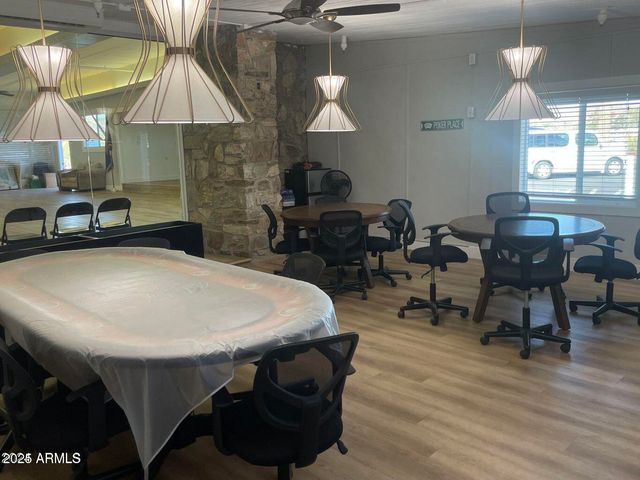 10401 N CAVE CREEK Road 152, Phoenix, AZ 85020