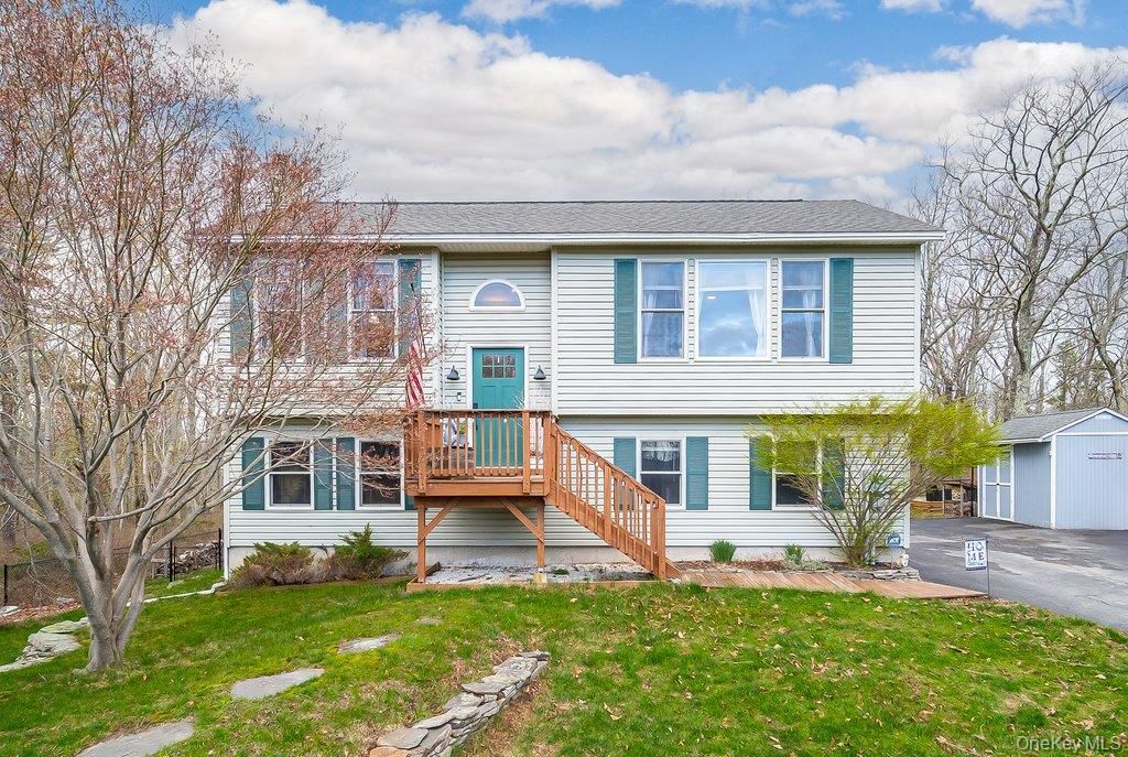 32 Nightingale Trail W, Wurtsboro, NY 12790