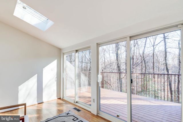 8610 HIDDEN HILL LN, Rockville, MD 20854