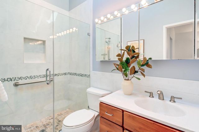 8610 HIDDEN HILL LN, Rockville, MD 20854