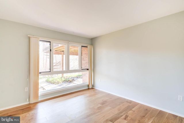 8610 HIDDEN HILL LN, Rockville, MD 20854