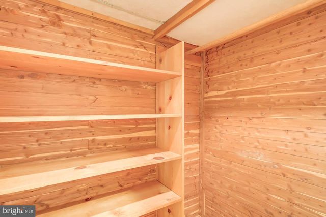 8610 HIDDEN HILL LN, Rockville, MD 20854