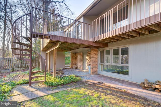 8610 HIDDEN HILL LN, Rockville, MD 20854