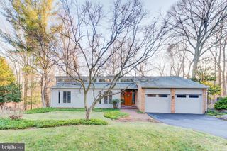 8610 HIDDEN HILL LN, Rockville, MD 20854